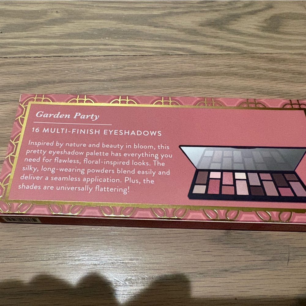 New Laura Geller Garden Party eye shadow palette - Picture 4 of 5
